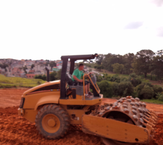 Leão Terraplenagem