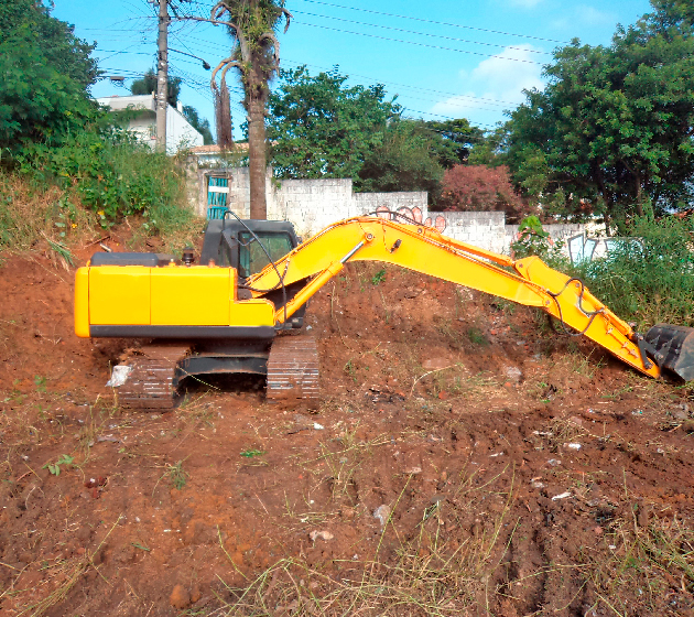 Leão Terraplenagem